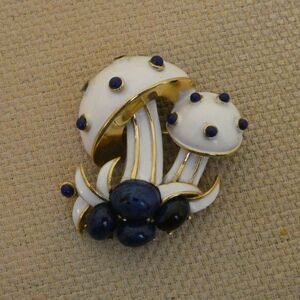 VTG 1960s Trifari L'Orient Collection Cabochons Enamel Mushroom Pin Blue As-Is